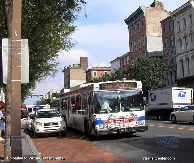 SEPTA 5429
Rail Shuttle
Keywords: SEPTA Bus;New Flyer D40LF