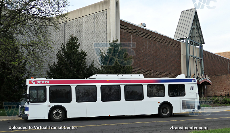 8111---oxford-valley-mall---4-27-17_33931403170_o.jpg
