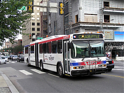 7139-elshuttle-marketat5th-8-20-09_33650645361_o.jpg