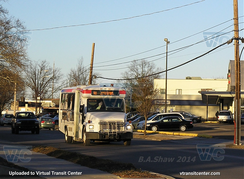 SEPTA 2074 on Route 90
Keywords: SEPTA Bus;Freightliner