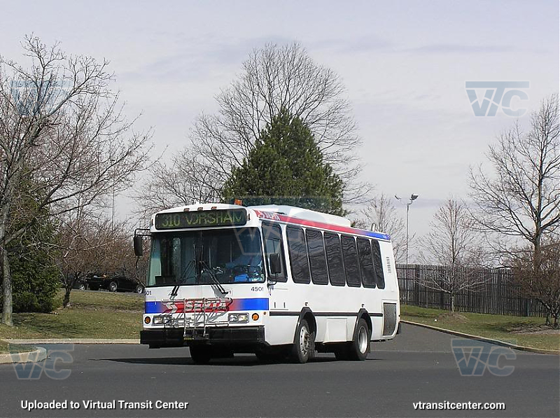 SEPTA 4501 on Route 310
Route 310 Horsham Breeze
March 24th 2006
Keywords: SEPTA Bus;Eldorado