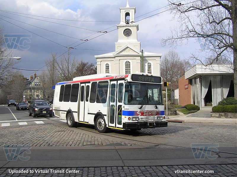 SEPTA 4562
April 1st 2006
Keywords: SEPTA Bus;Eldorado