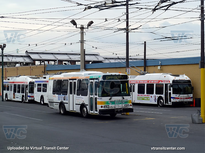 SEPTA 4581
Amongst the trackless
July 13th 2011
Keywords: SEPTA Bus;Eldorado