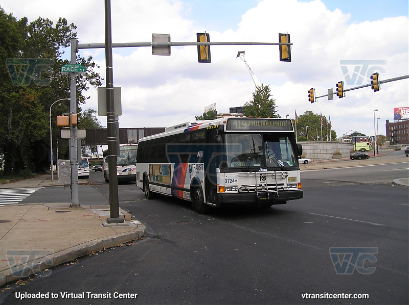 NJ Transit 3724 on Route 419
Route 419 to Philadelphia
September 18th 2005
