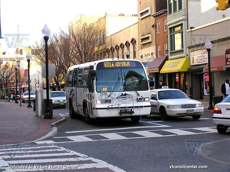 NJ Transit 2526 on Route 601
Route 601 to College of New Jersey
December 2nd 2006
Keywords: NJTBus;RTS30