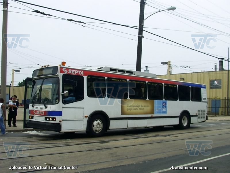 SEPTA Neoplan 3259 on 36B
36B Shuttle
Keywords: SEPTA;Neoplan AN440
