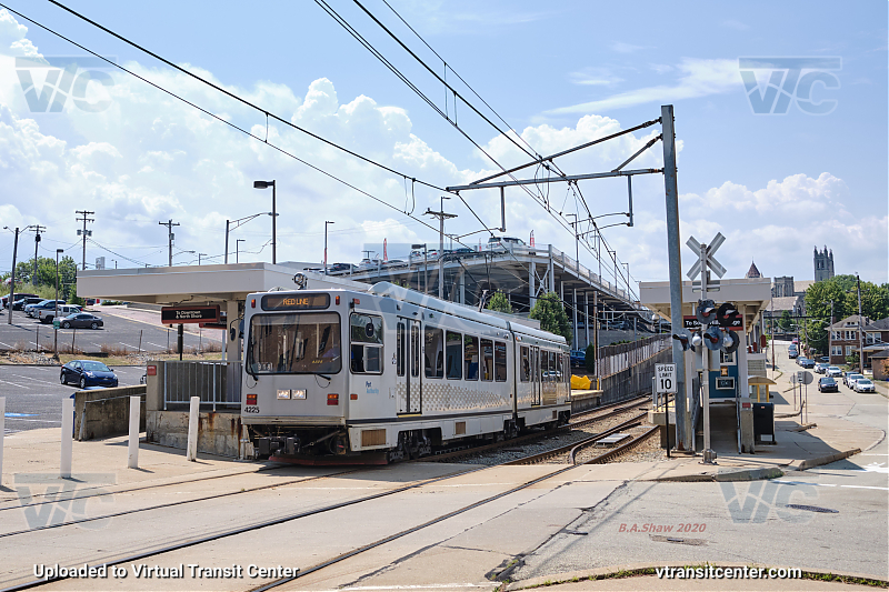 Pittsburgh Regional Transit LRV 4225
Red Line
July 21st 2020
