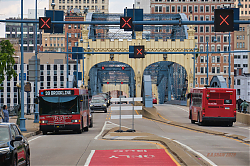 PRT_6516-6525_-_Smithfield_Street_Bridge_-_5-3-26.jpg