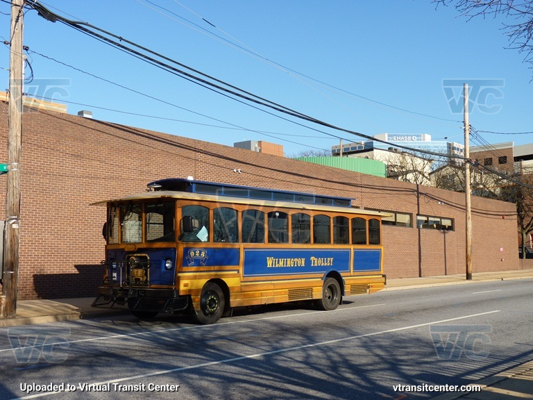 DART First State Trolley 923 on Route 32
Wilmington Trolley
