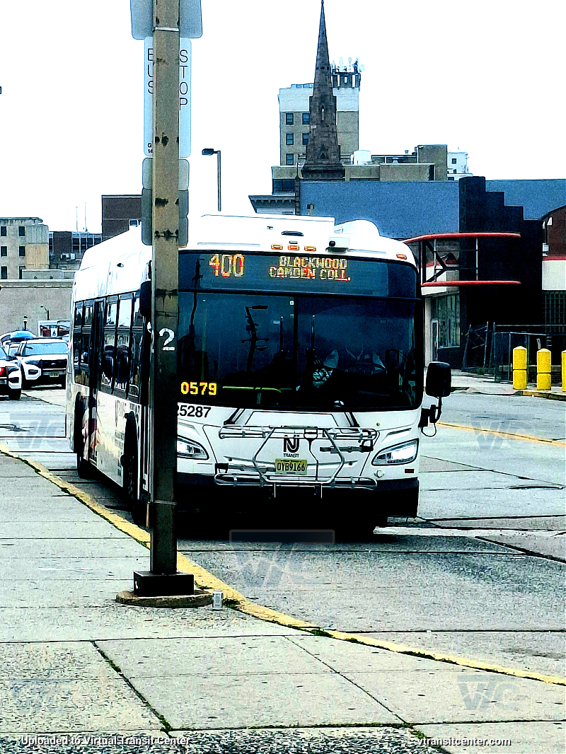 NJ Transit 25287 on the 400
400 to Blackwood Community College
Keywords: Jerzey boy Productions