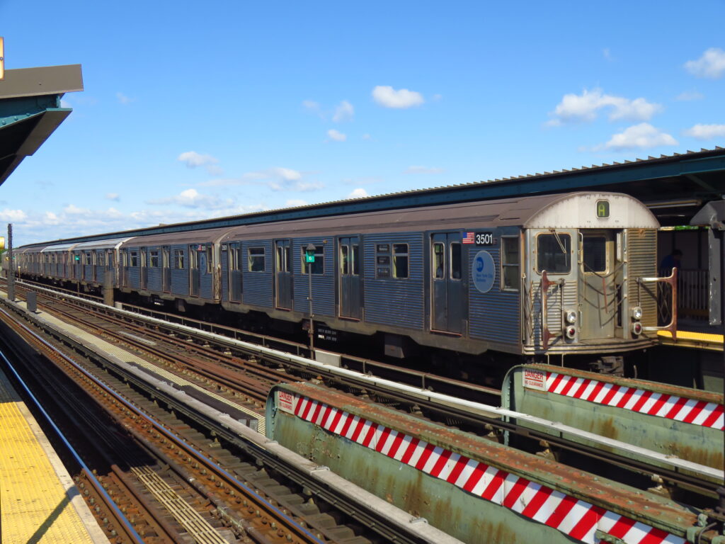 MTA R32